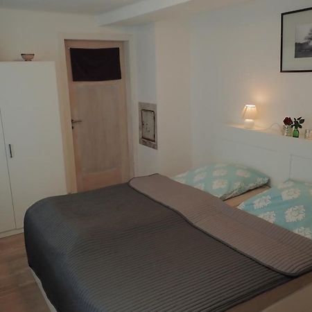 Ferienwohnung Holzmaden Am Platz ภายนอก รูปภาพ