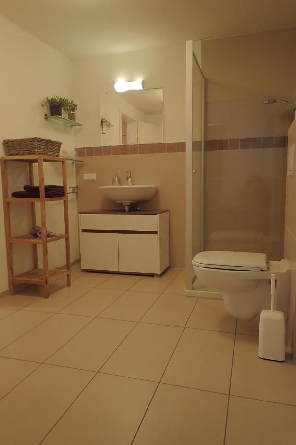 Ferienwohnung Holzmaden Am Platz ภายนอก รูปภาพ